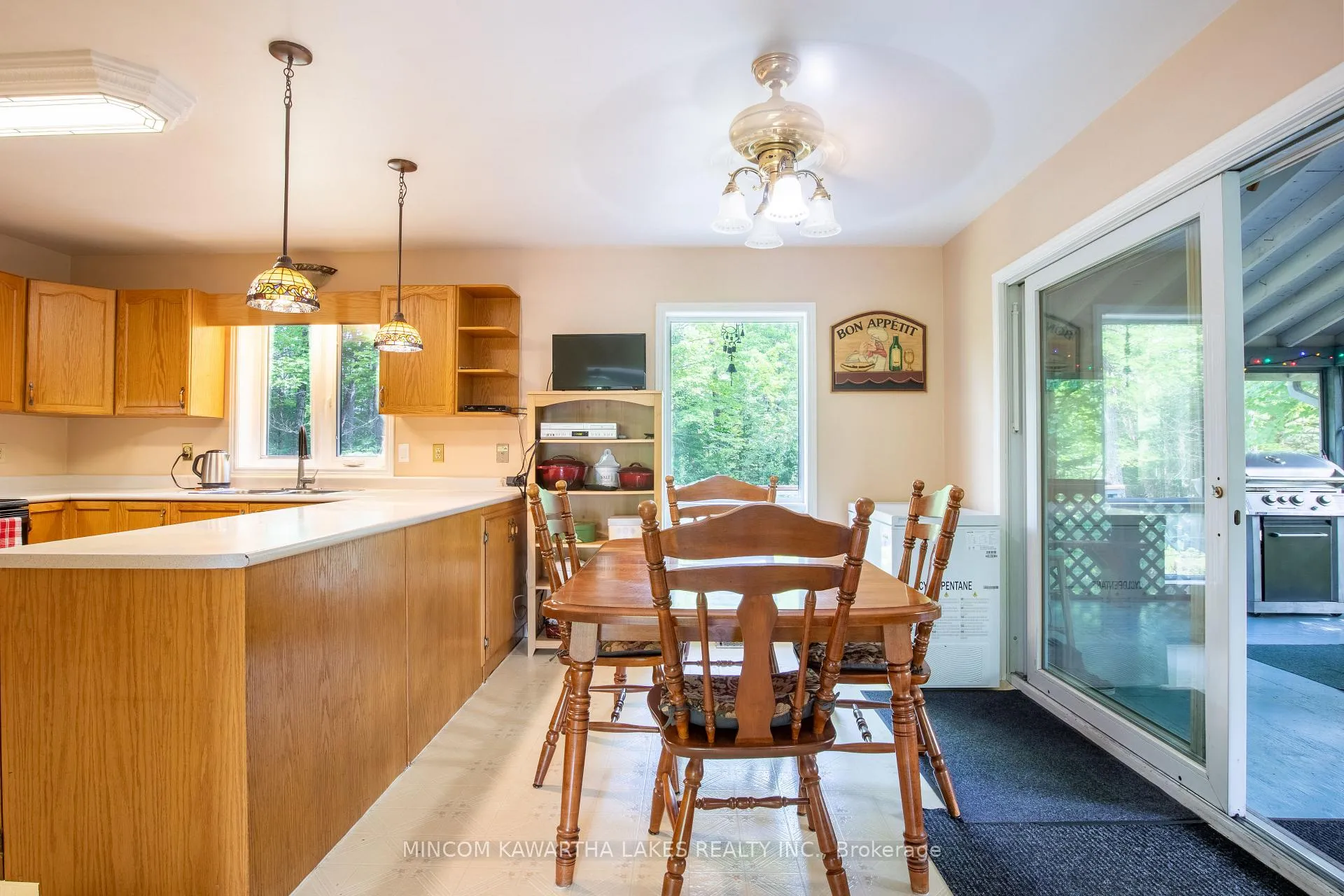 Photo 18 of 1662 County Rd 504, North Kawartha — HOMEH
