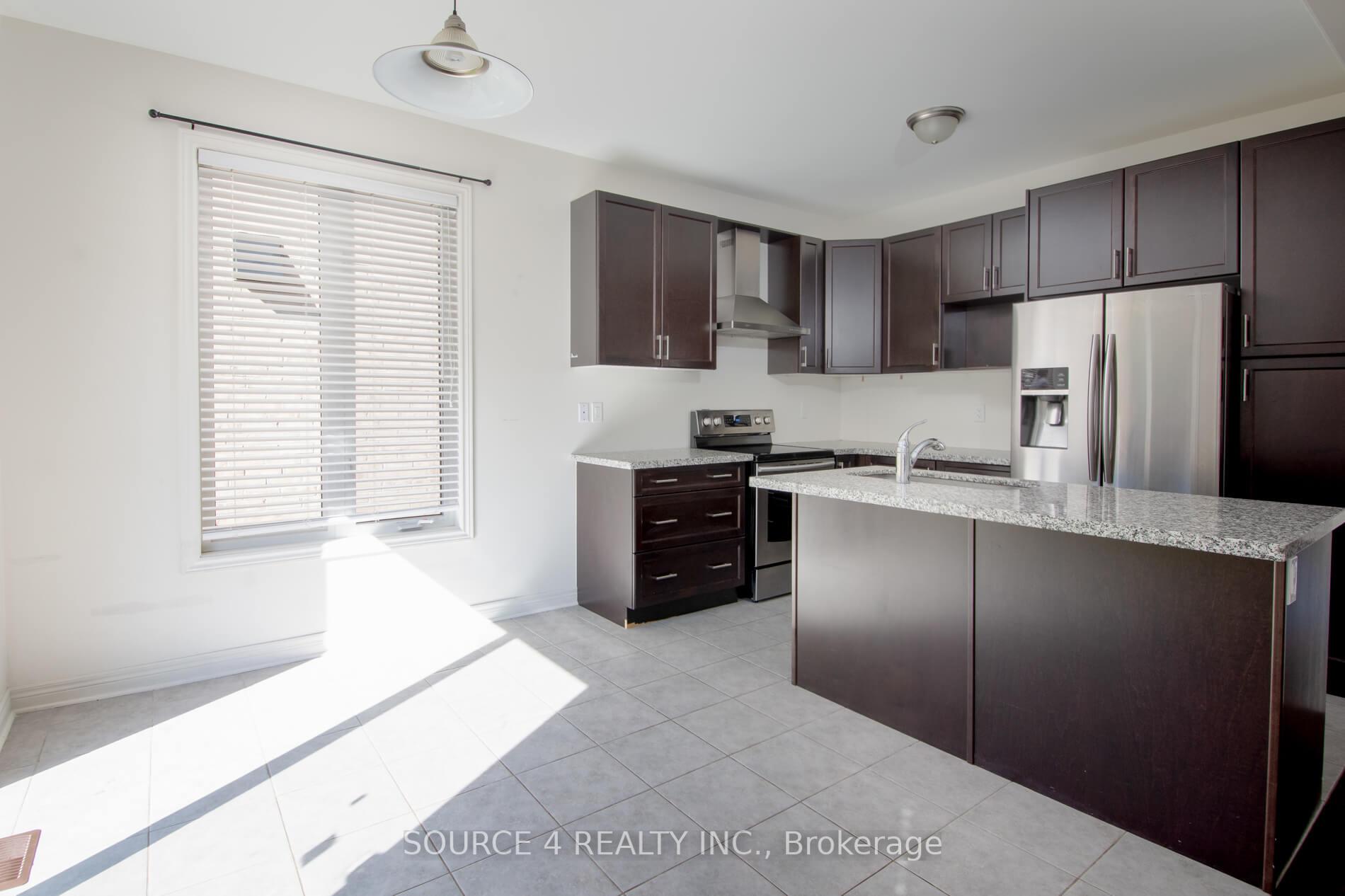 Photo 12 of 31 Mccabe Lane, New Tecumseth, Tottenham — HOMEH