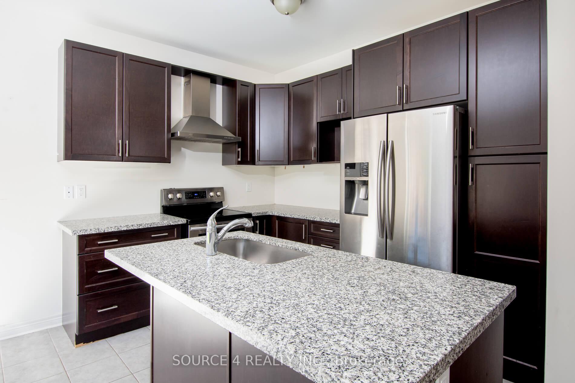 Photo 13 of 31 Mccabe Lane, New Tecumseth, Tottenham — HOMEH