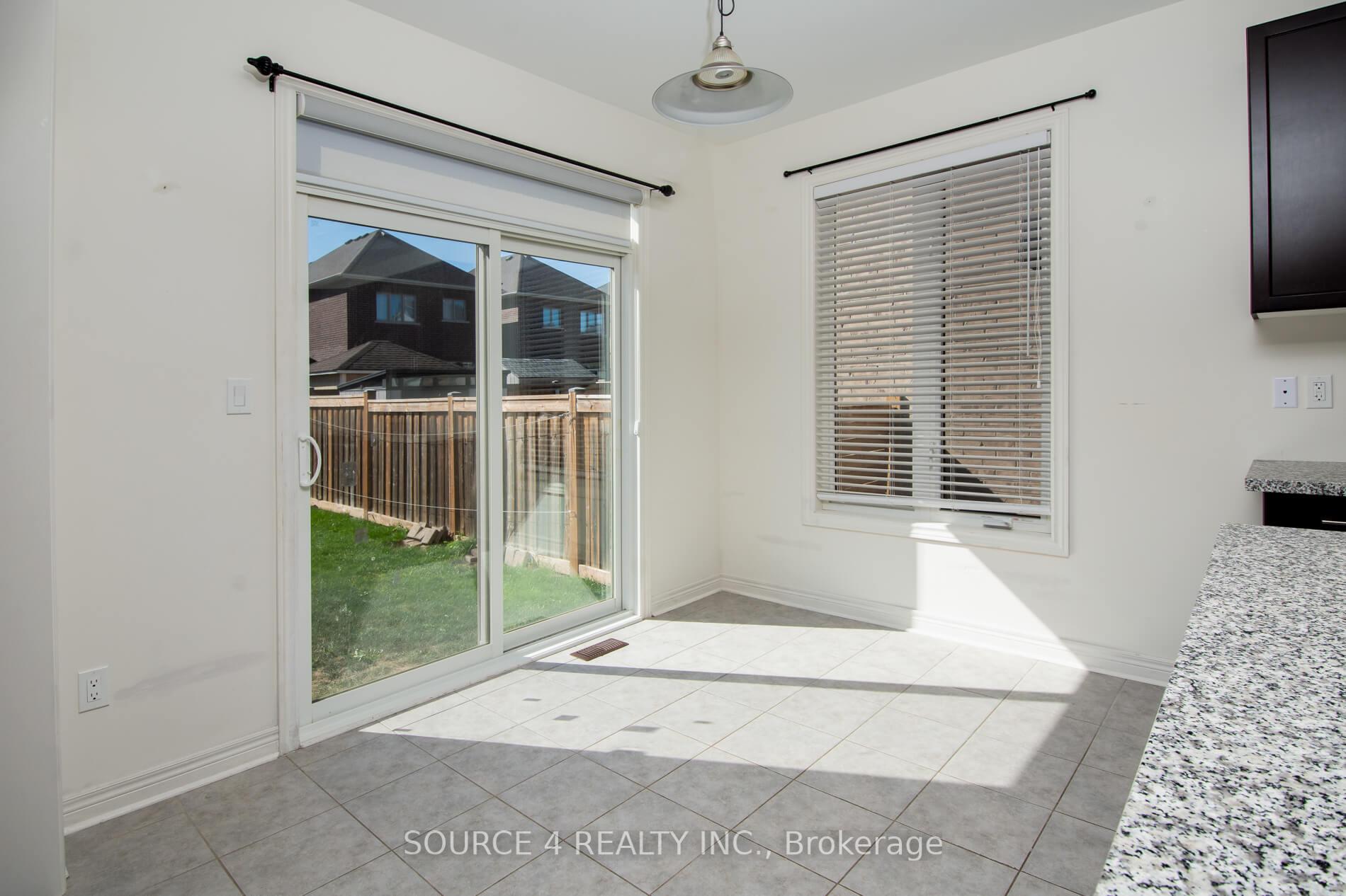 Photo 17 of 31 Mccabe Lane, New Tecumseth, Tottenham — HOMEH