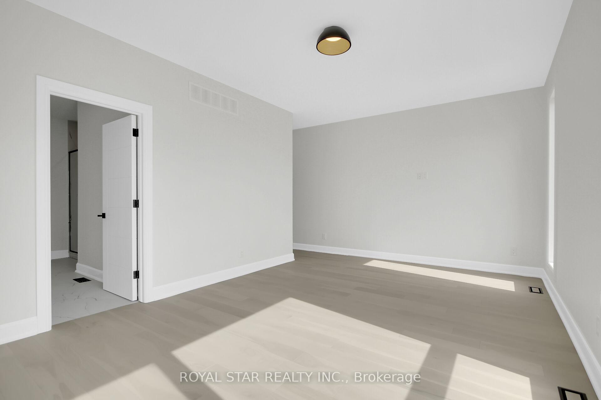Photo 20 of 549 Mutual Street, Ottawa, Overbrook/Castle Heights — HOMEH