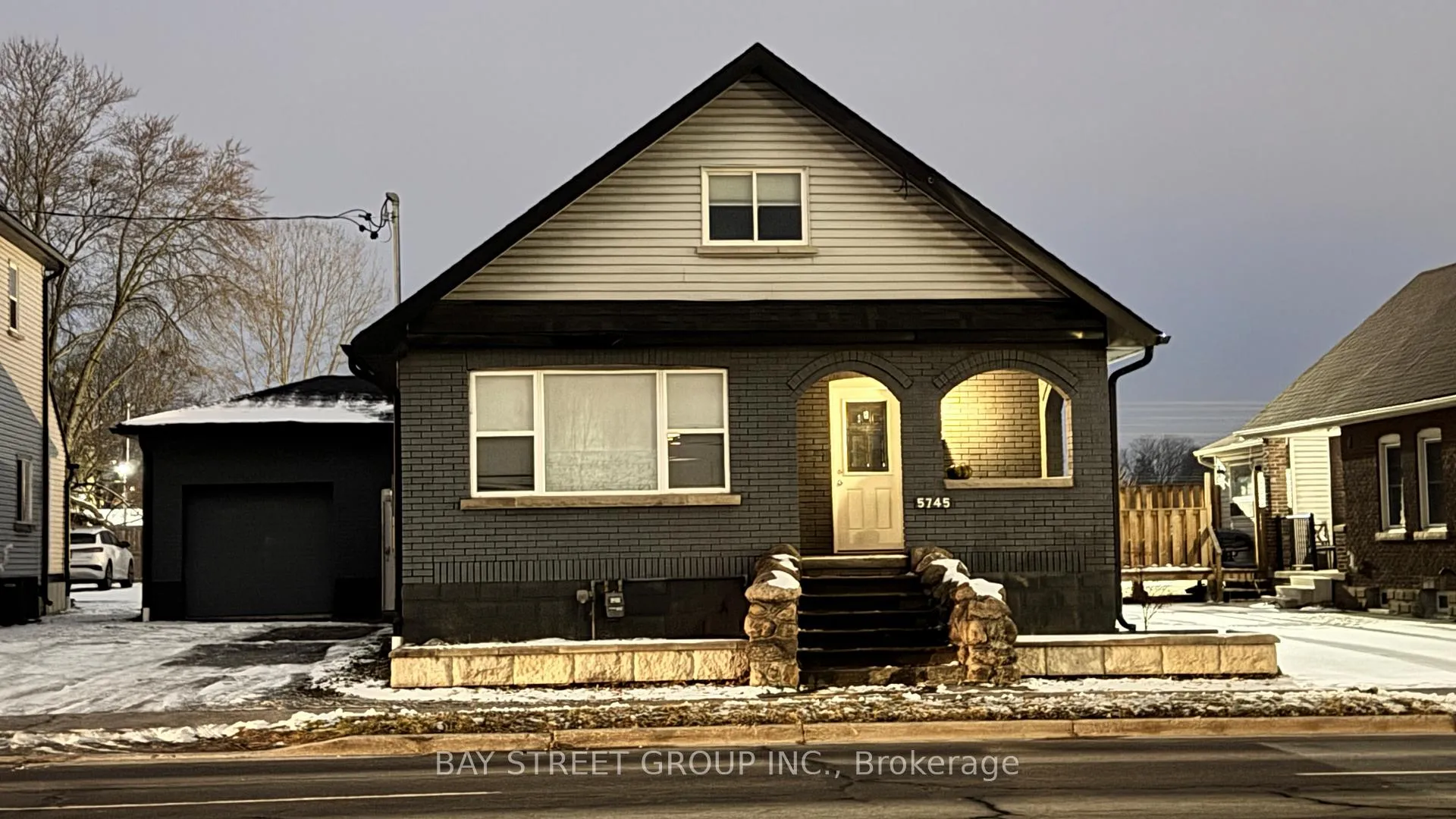 Front of Unit Side bachelor, 5745 Stanley Avenue