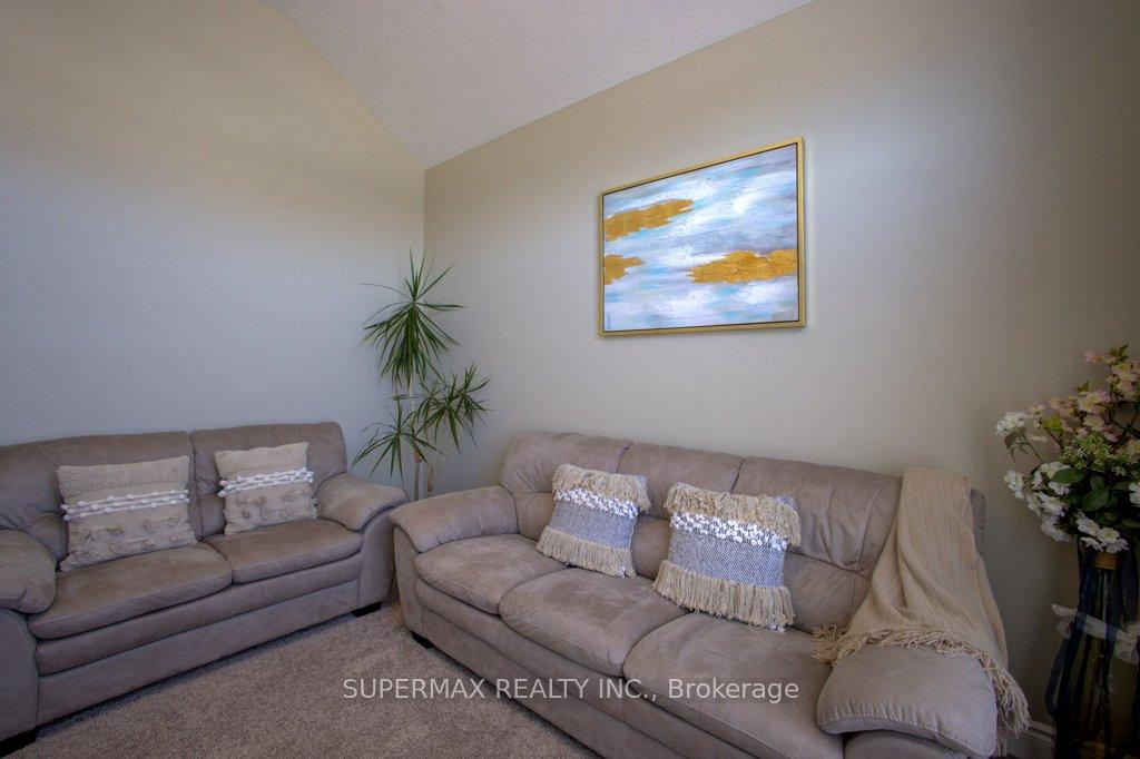 Photo 8 of 82 Forbes Crescent, North Perth, Listowel — HOMEH