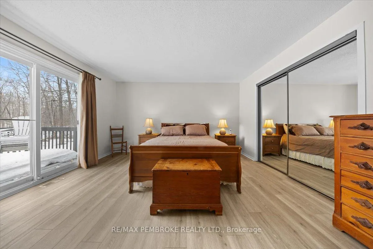 Photo 25 of 1235 Millburn Crescent, Ottawa, Cumberland Ridge — HOMEH