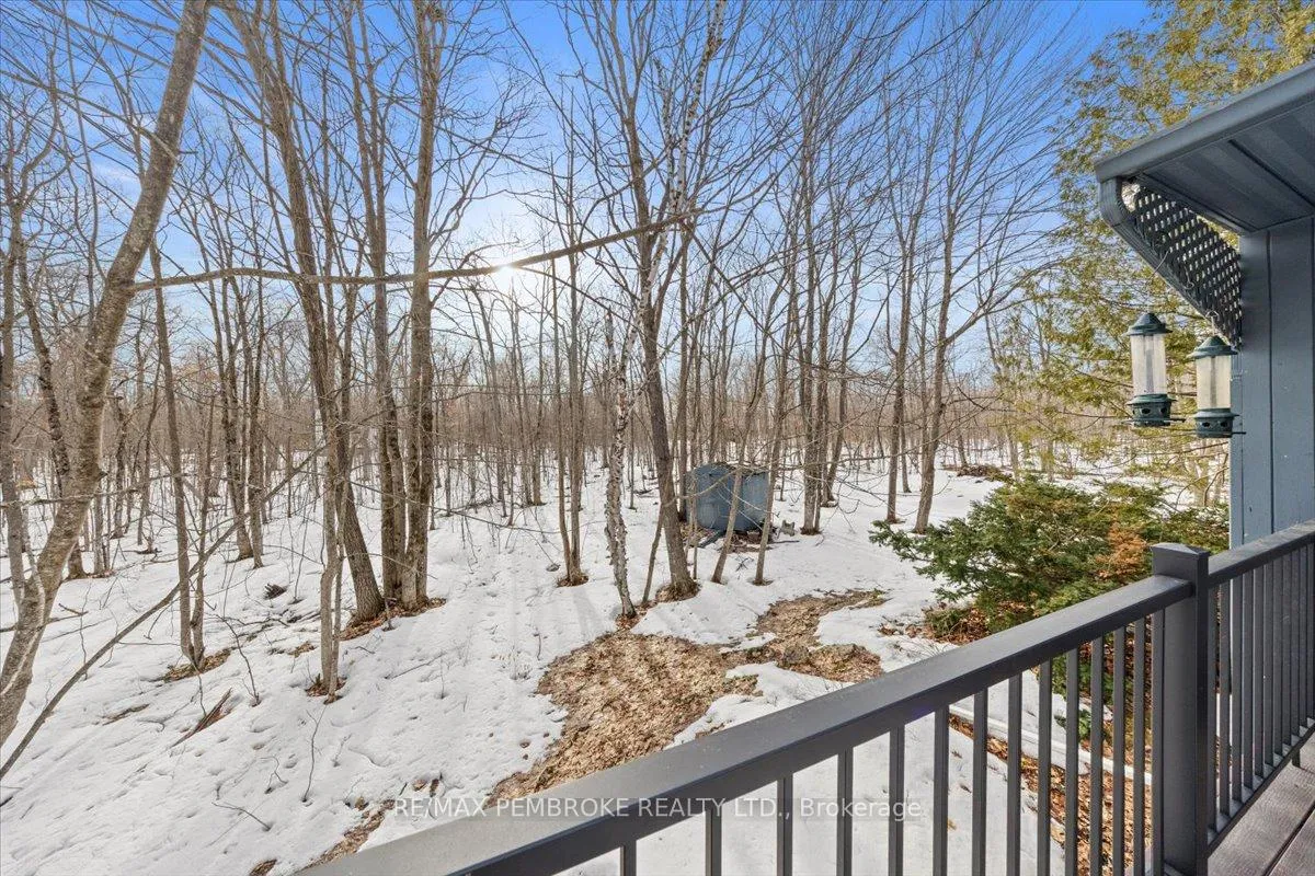 Photo 33 of 1235 Millburn Crescent, Ottawa, Cumberland Ridge — HOMEH