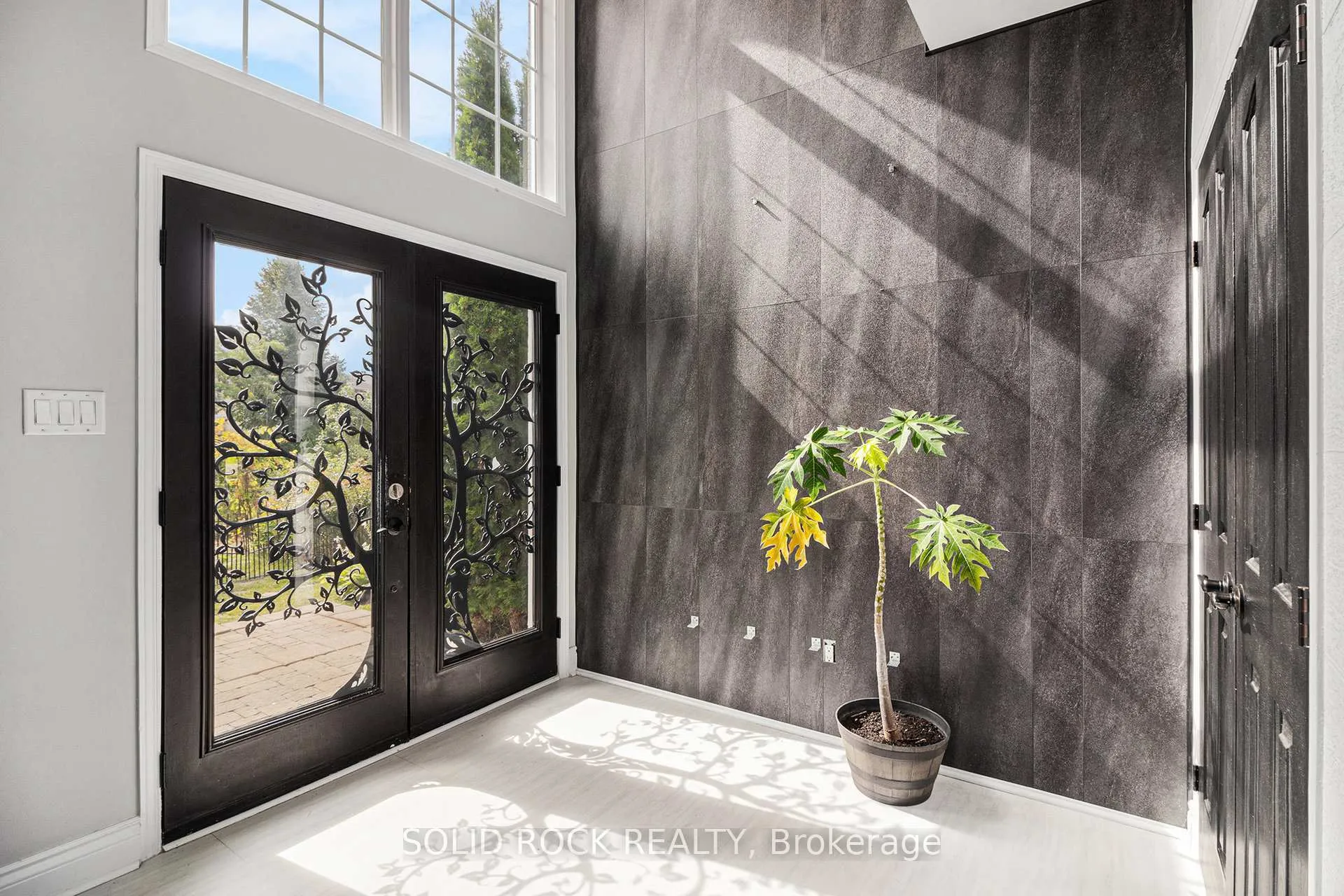 Photo 4 of 2121 Valin Street, Ottawa, Springridge/East Village — HOMEH