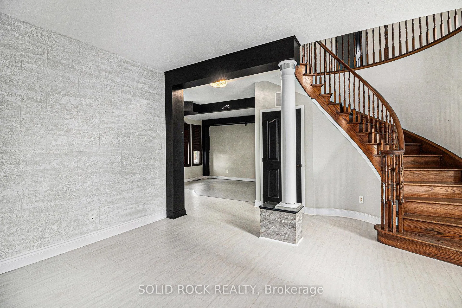 Photo 6 of 2121 Valin Street, Ottawa, Springridge/East Village — HOMEH