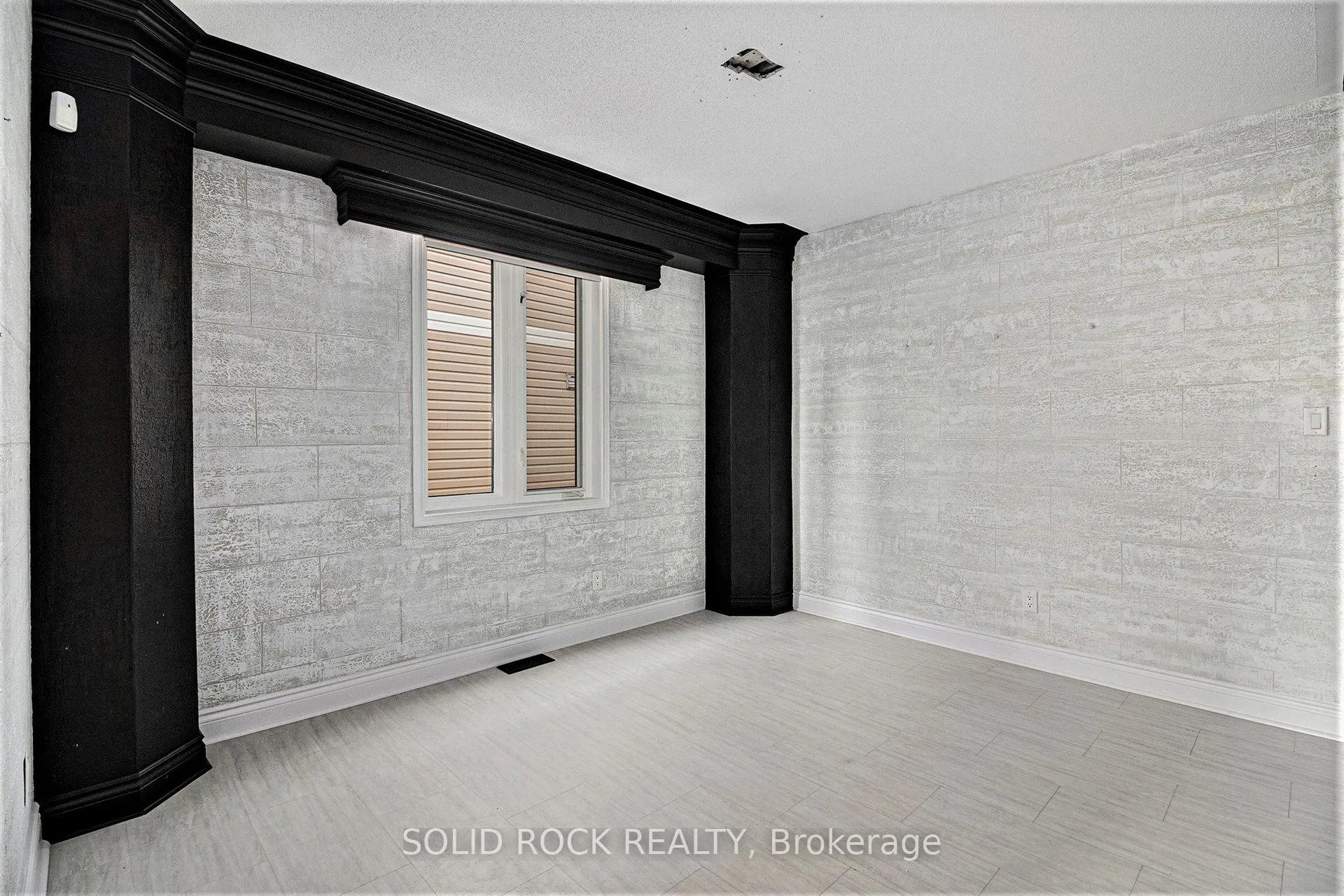 Photo 9 of 2121 Valin Street, Ottawa, Springridge/East Village — HOMEH