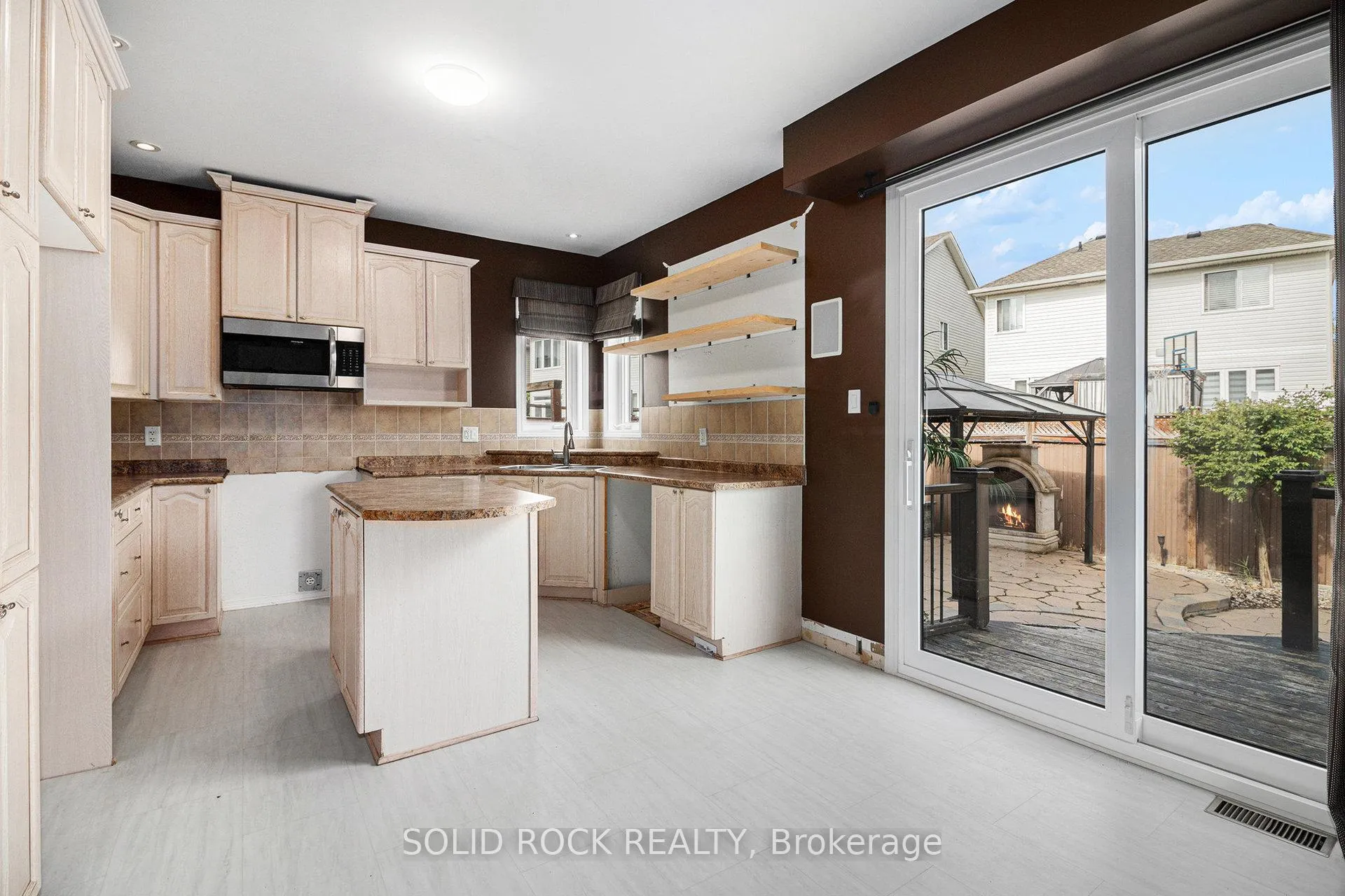 Photo 15 of 2121 Valin Street, Ottawa, Springridge/East Village — HOMEH