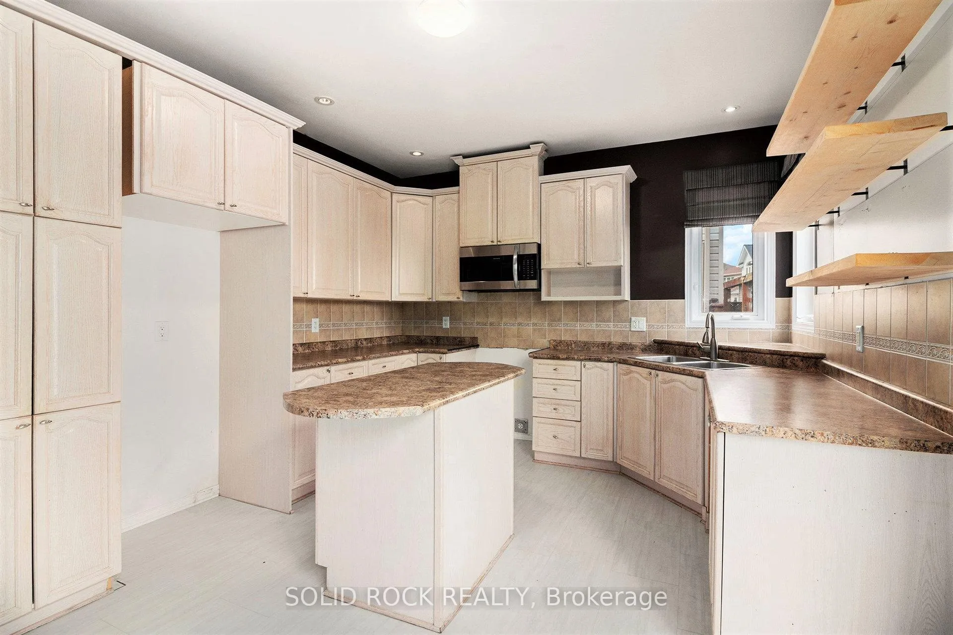 Photo 16 of 2121 Valin Street, Ottawa, Springridge/East Village — HOMEH