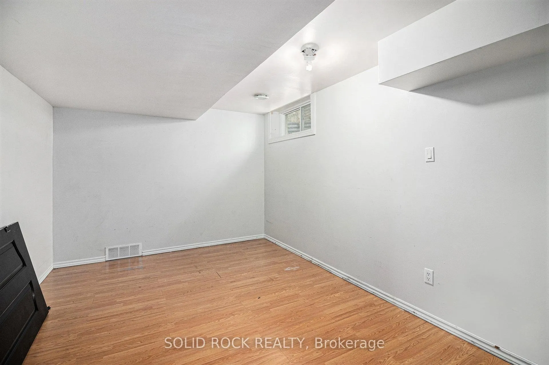 Photo 35 of 2121 Valin Street, Ottawa, Springridge/East Village — HOMEH