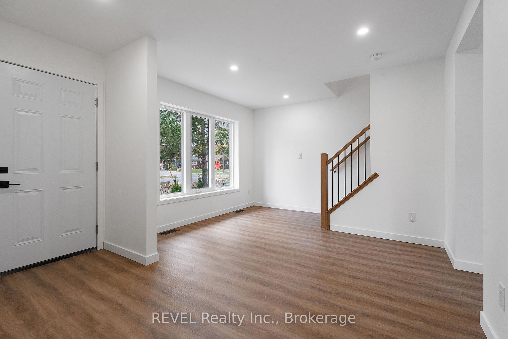 Photo 8 of 1372 Haist Street, Pelham, Fonthill — HOMEH