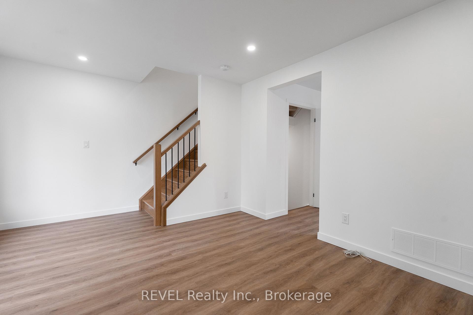 Photo 9 of 1372 Haist Street, Pelham, Fonthill — HOMEH