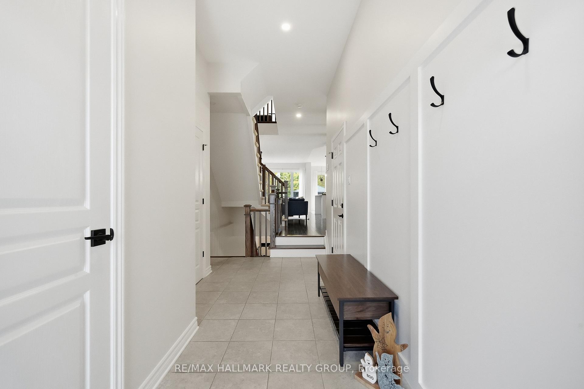 Photo 3 of 314 Melodie Street, Ottawa, Mer Bleue/Bradley Estates/Anderson Park — HOMEH