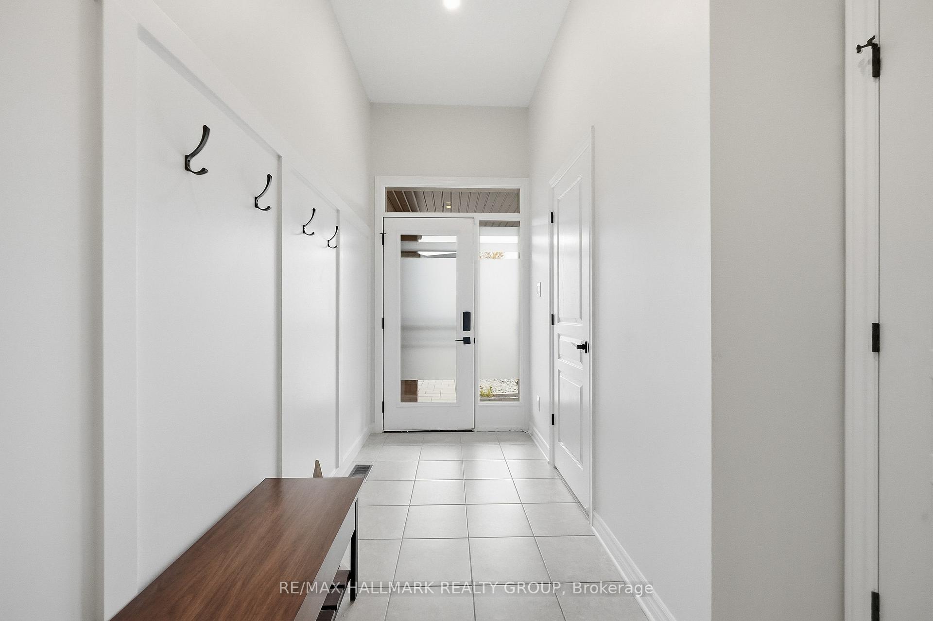 Photo 4 of 314 Melodie Street, Ottawa, Mer Bleue/Bradley Estates/Anderson Park — HOMEH
