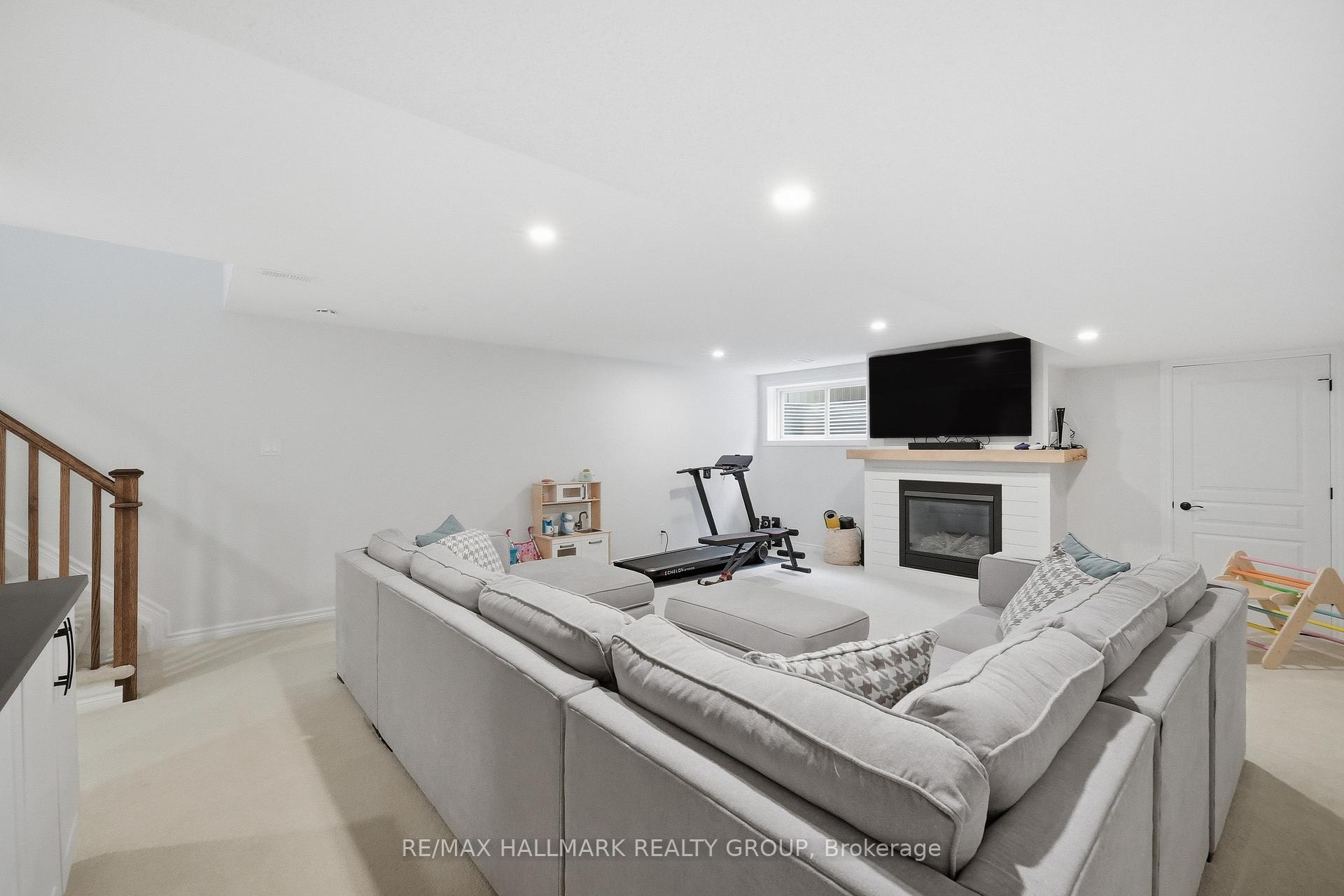 Photo 31 of 314 Melodie Street, Ottawa, Mer Bleue/Bradley Estates/Anderson Park — HOMEH