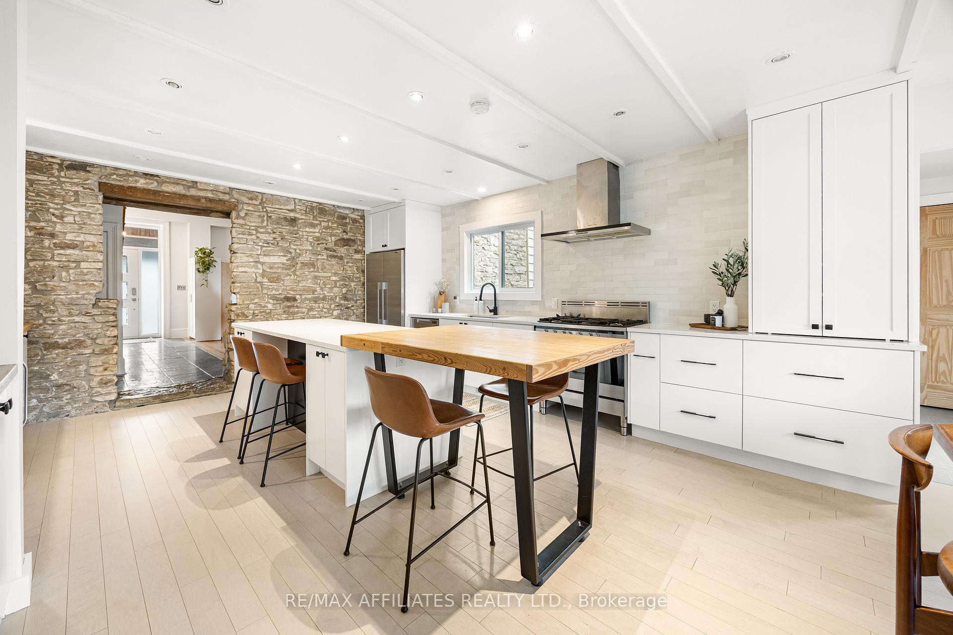 Photo 14 of 19 Foster Street, Perth — HOMEH