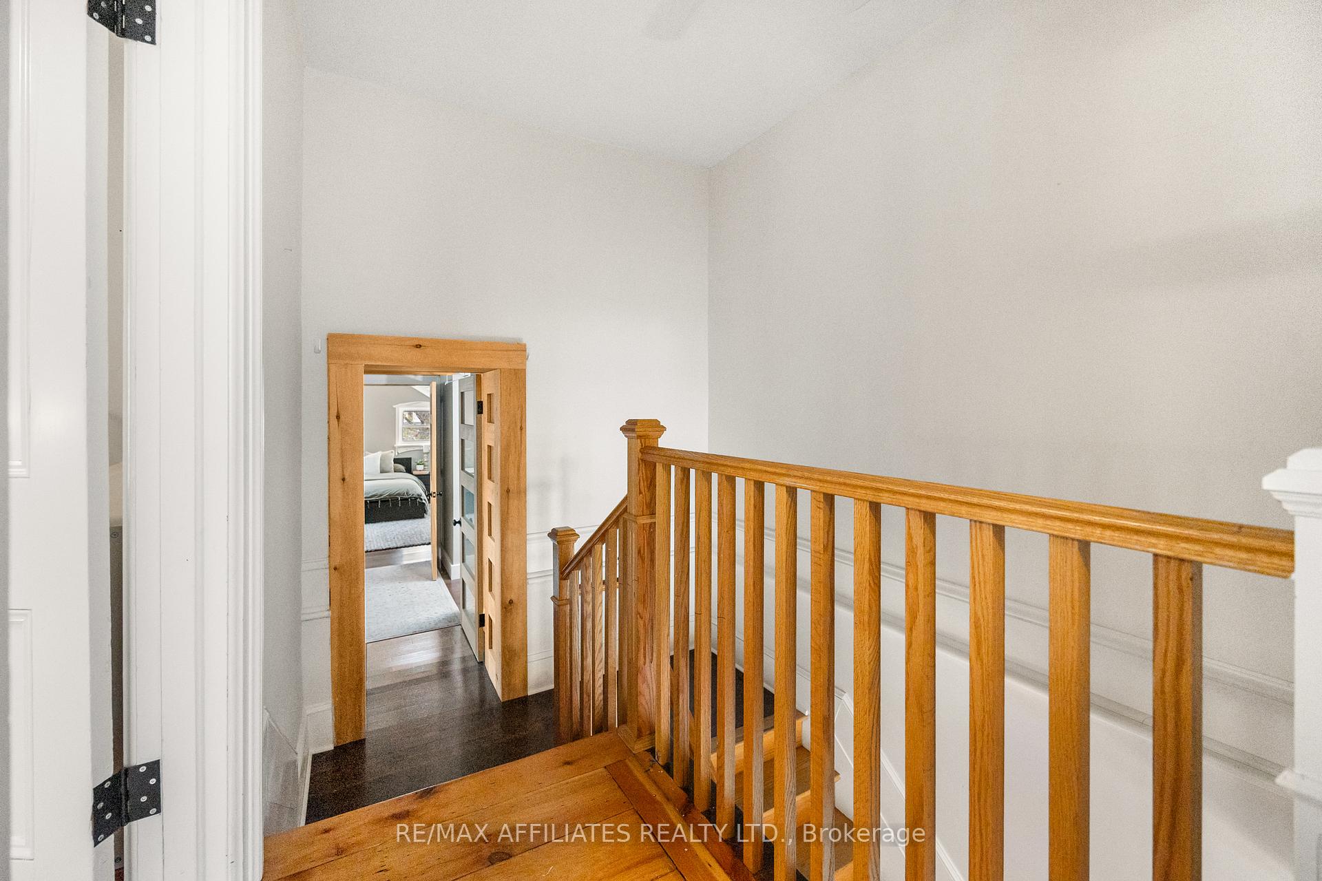 Photo 20 of 19 Foster Street, Perth — HOMEH