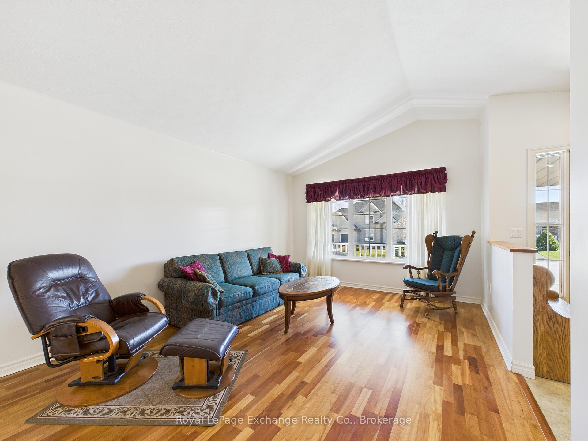 Photo 7 of 172 Park Drive, North Huron, Wingham — HOMEH