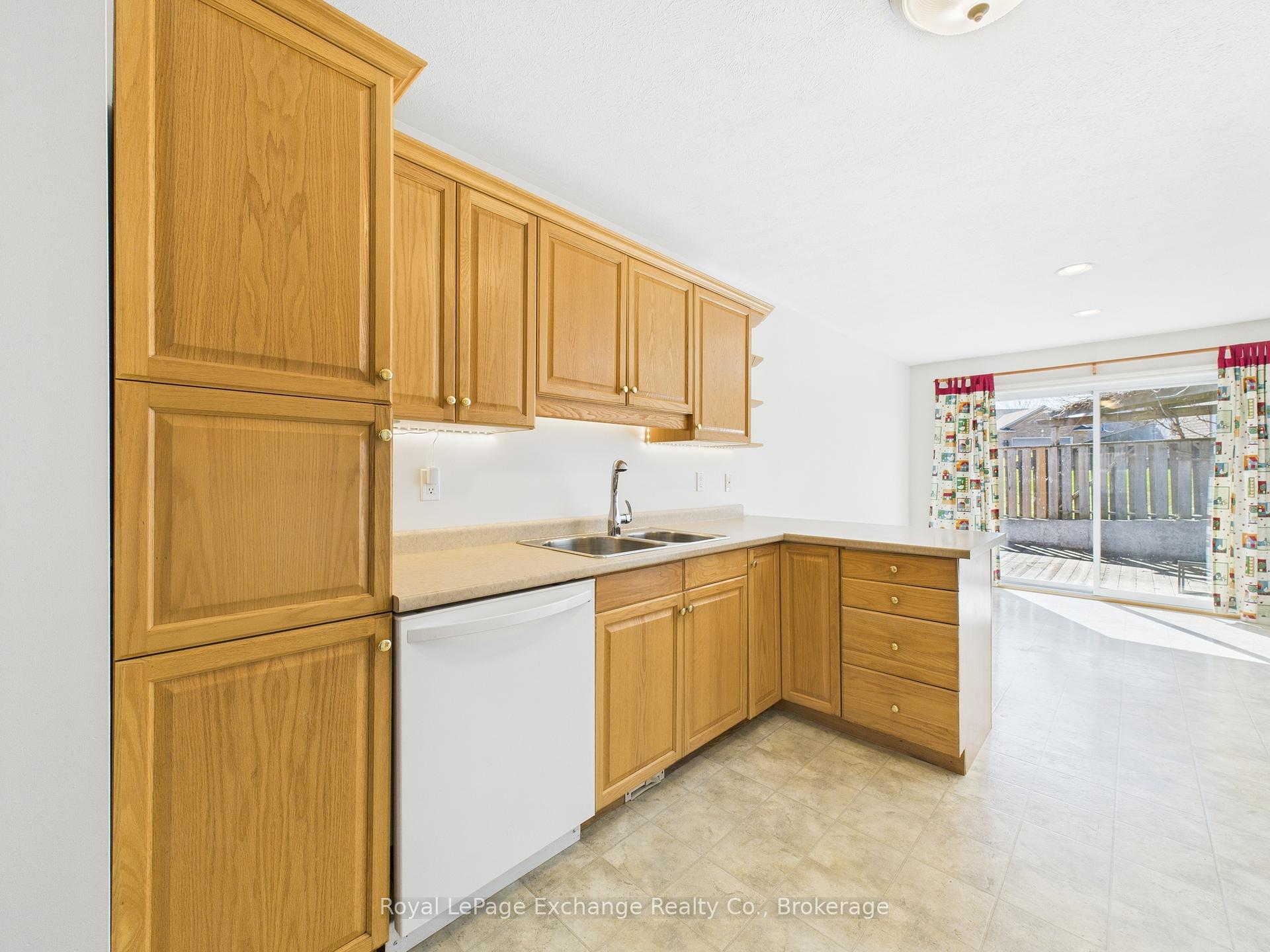 Photo 11 of 172 Park Drive, North Huron, Wingham — HOMEH