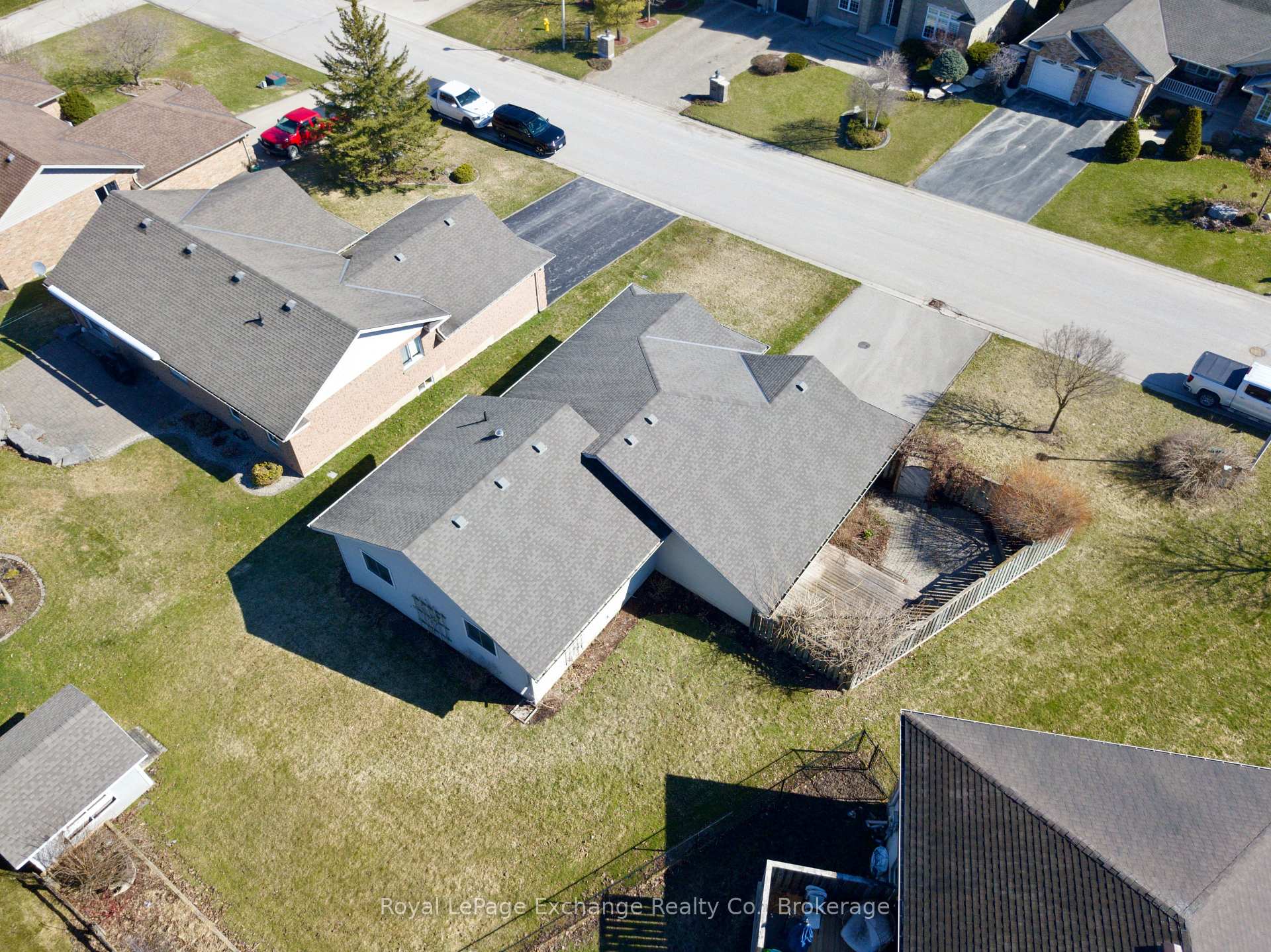 Photo 48 of 172 Park Drive, North Huron, Wingham — HOMEH