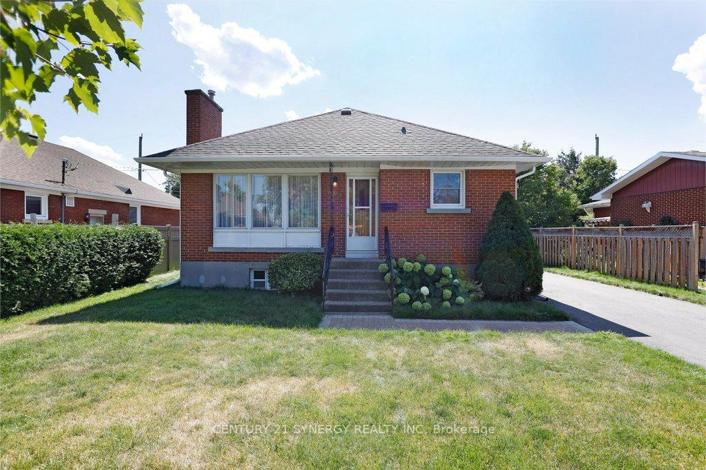 Photo 2 of 564 Alesther Street, Ottawa, Overbrook/Castle Heights — HOMEH