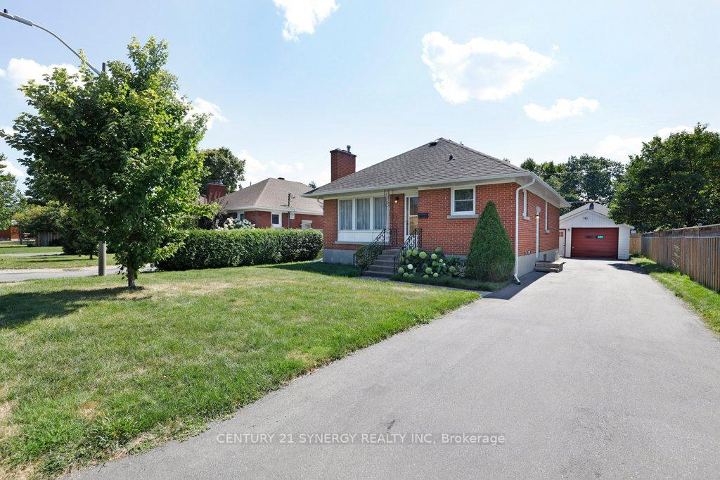Photo 3 of 564 Alesther Street, Ottawa, Overbrook/Castle Heights — HOMEH