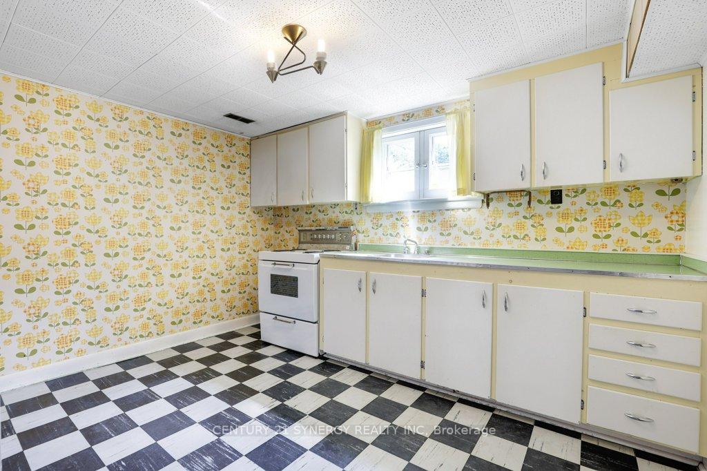 Photo 25 of 564 Alesther Street, Ottawa, Overbrook/Castle Heights — HOMEH