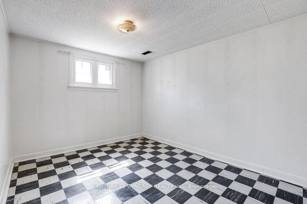 Photo 26 of 564 Alesther Street, Ottawa, Overbrook/Castle Heights — HOMEH