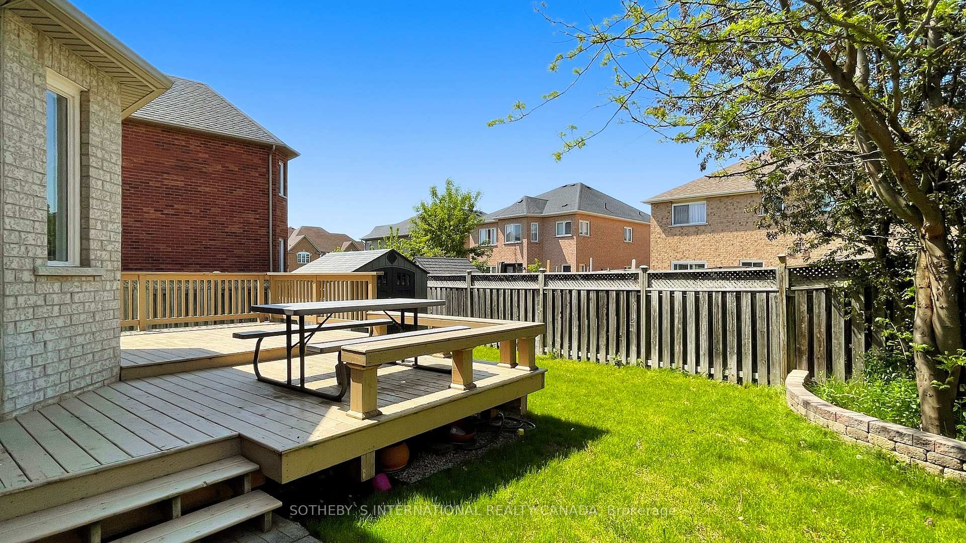 Photo 37 of 40 Briar Path Lane, Markham, Berczy — HOMEH