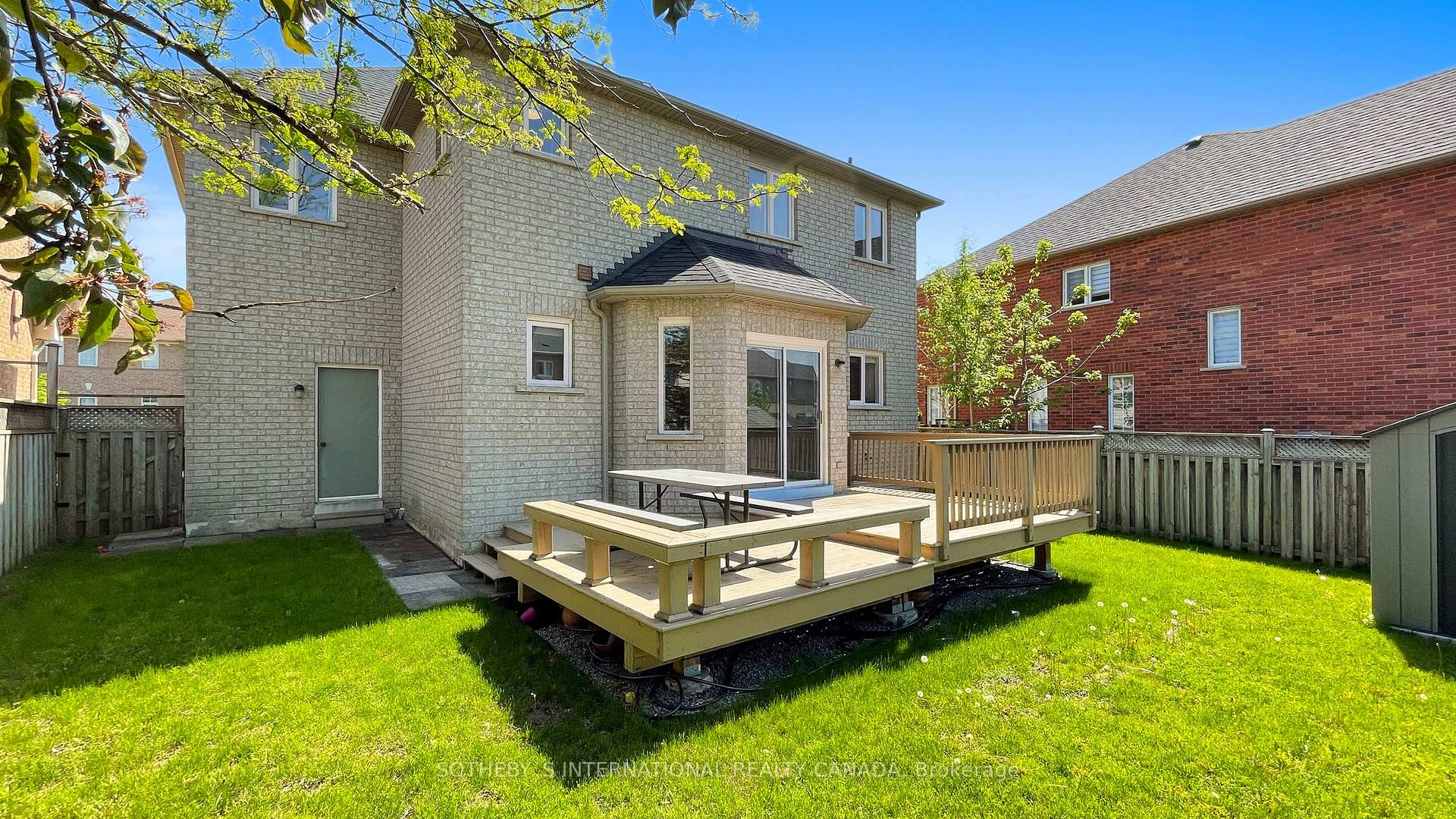 Photo 38 of 40 Briar Path Lane, Markham, Berczy — HOMEH