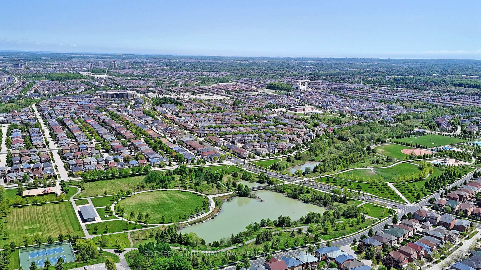 Photo 47 of 40 Briar Path Lane, Markham, Berczy — HOMEH