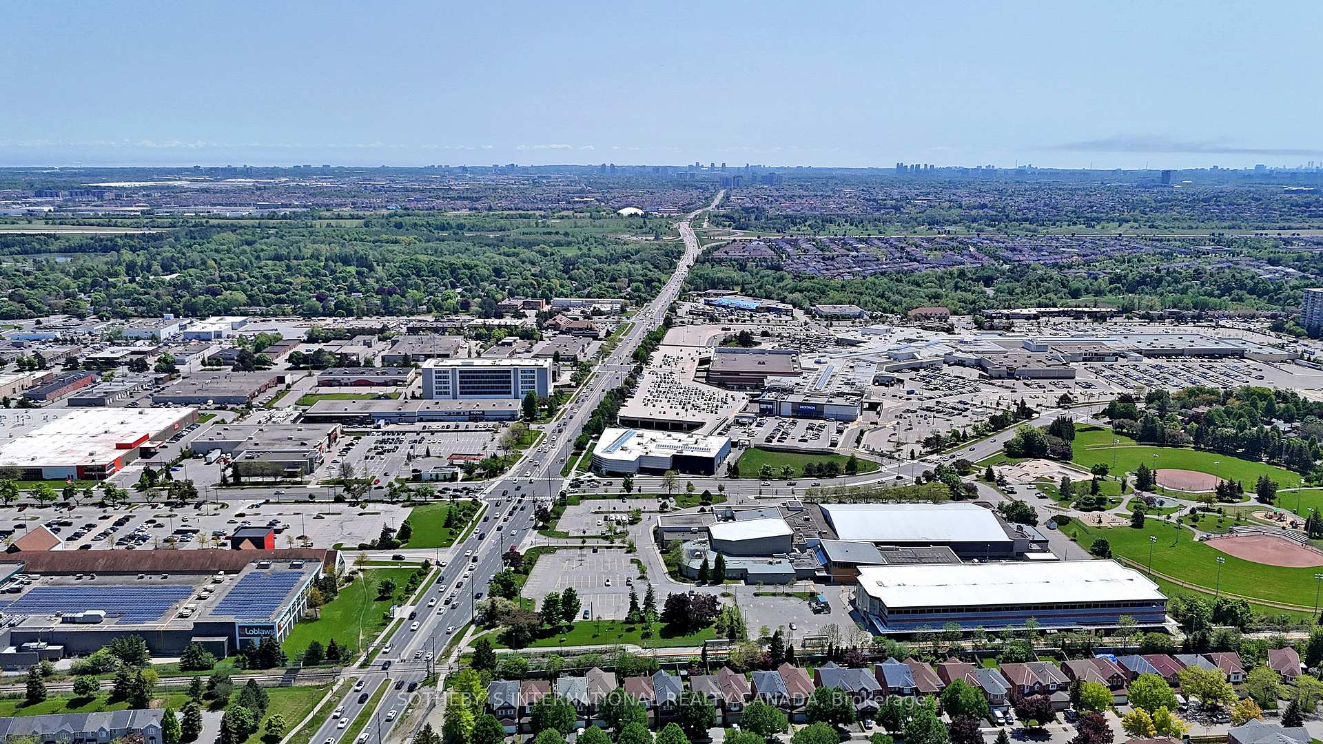 Photo 48 of 40 Briar Path Lane, Markham, Berczy — HOMEH