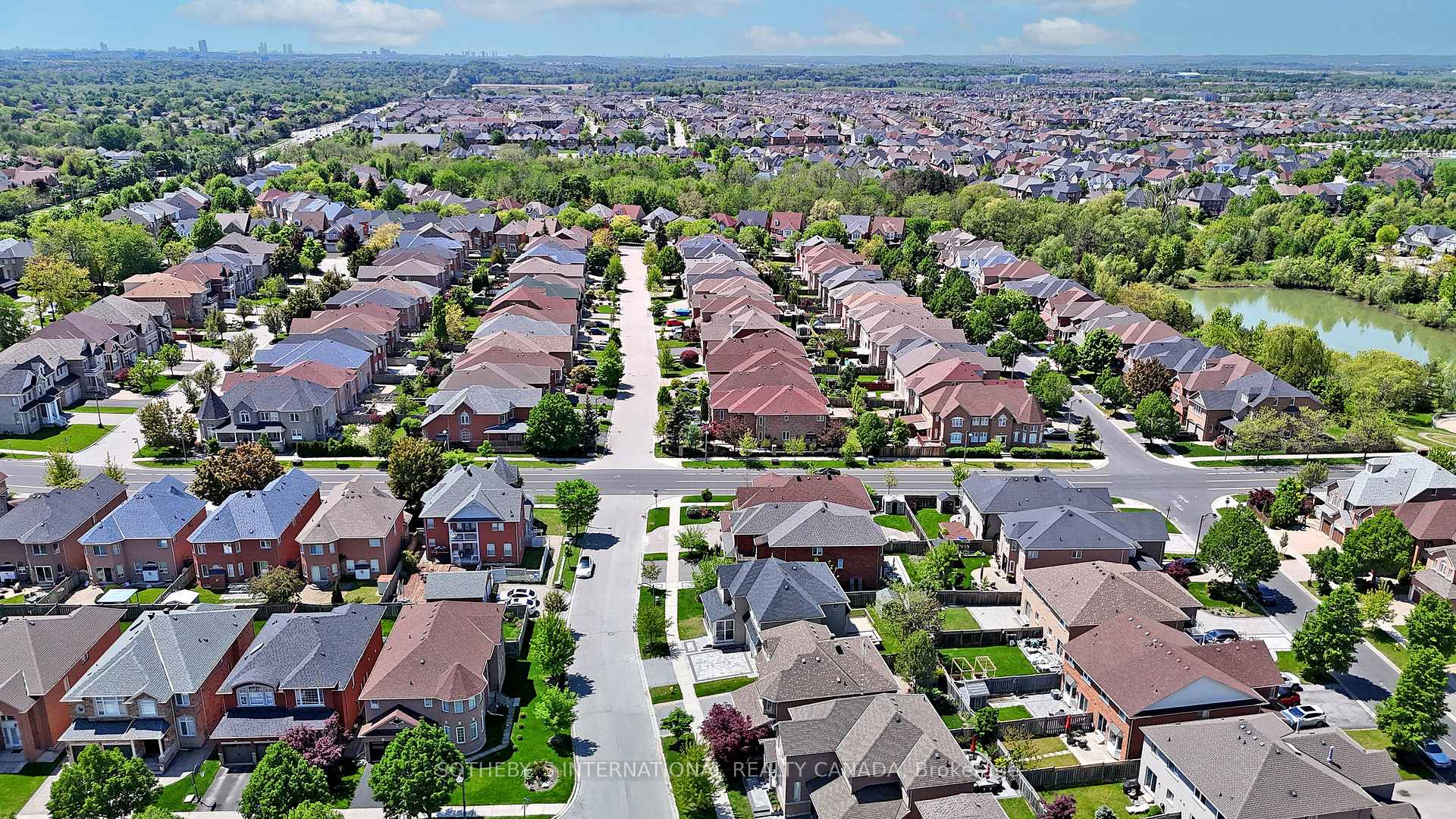 Photo 49 of 40 Briar Path Lane, Markham, Berczy — HOMEH