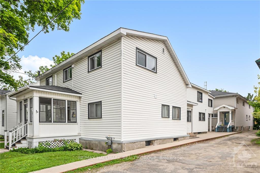 Front of Unit 7, 29 Gore Street W
