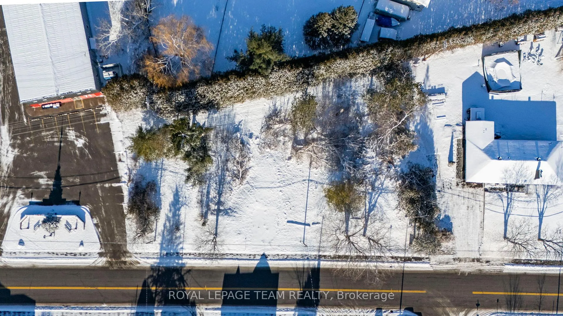 Photo 2 of 1256 Colonial Road, Ottawa, Navan — HOMEH