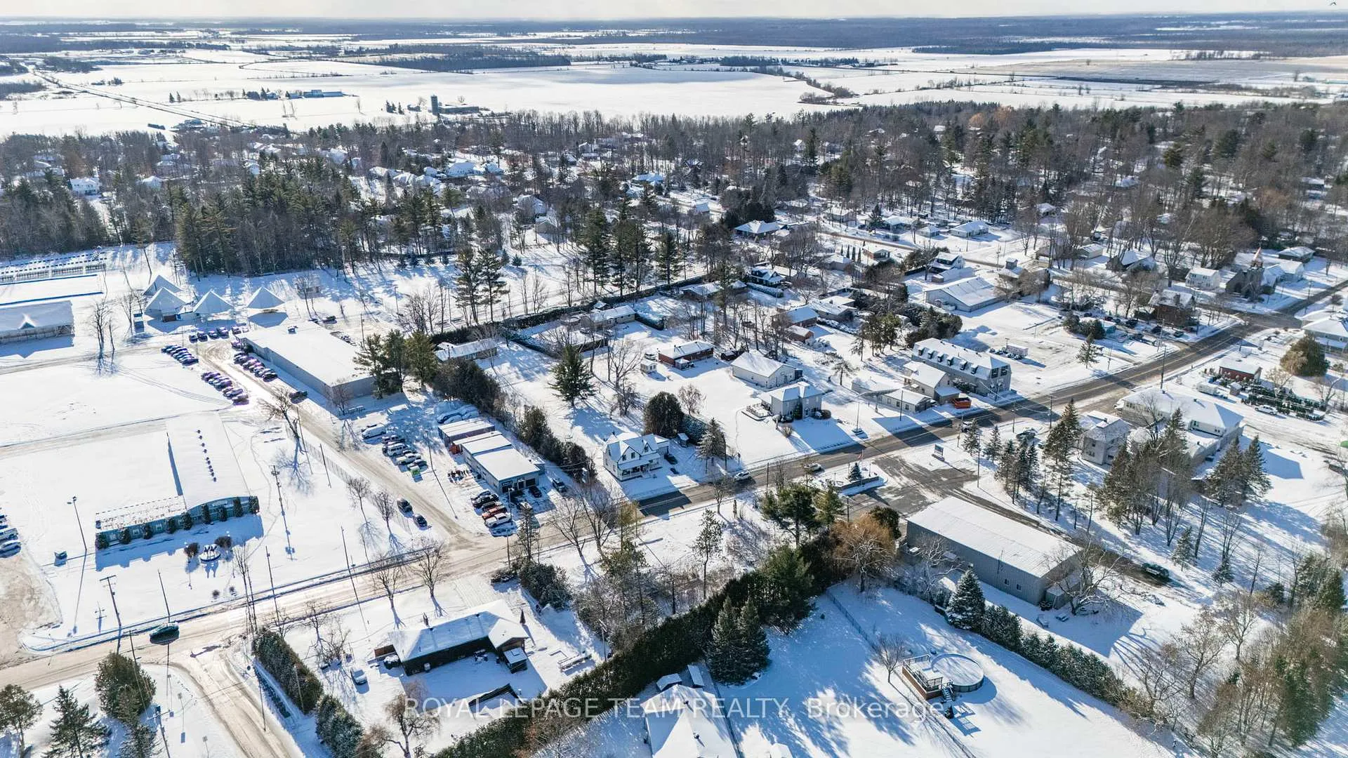 Photo 15 of 1256 Colonial Road, Ottawa, Navan — HOMEH