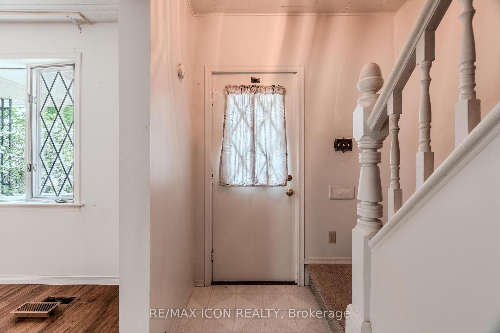 Photo 3 of 275 Mckenzie Street E, North Perth, Listowel — HOMEH