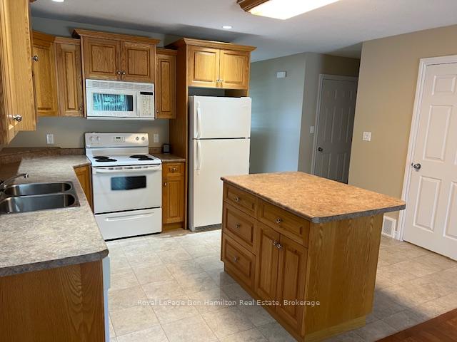Photo 3 of 425 Danby Street E, North Perth, Listowel — HOMEH