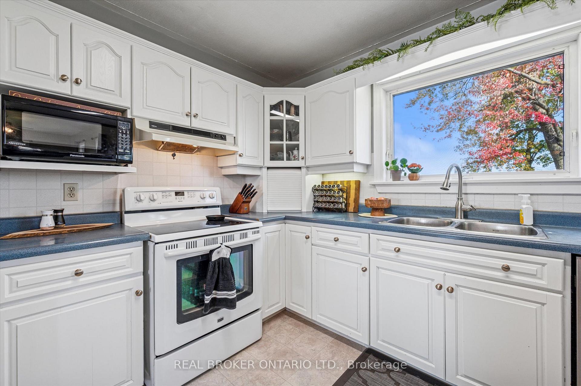 Photo 8 of 7500 Road 129, Perth East, Mornington — HOMEH