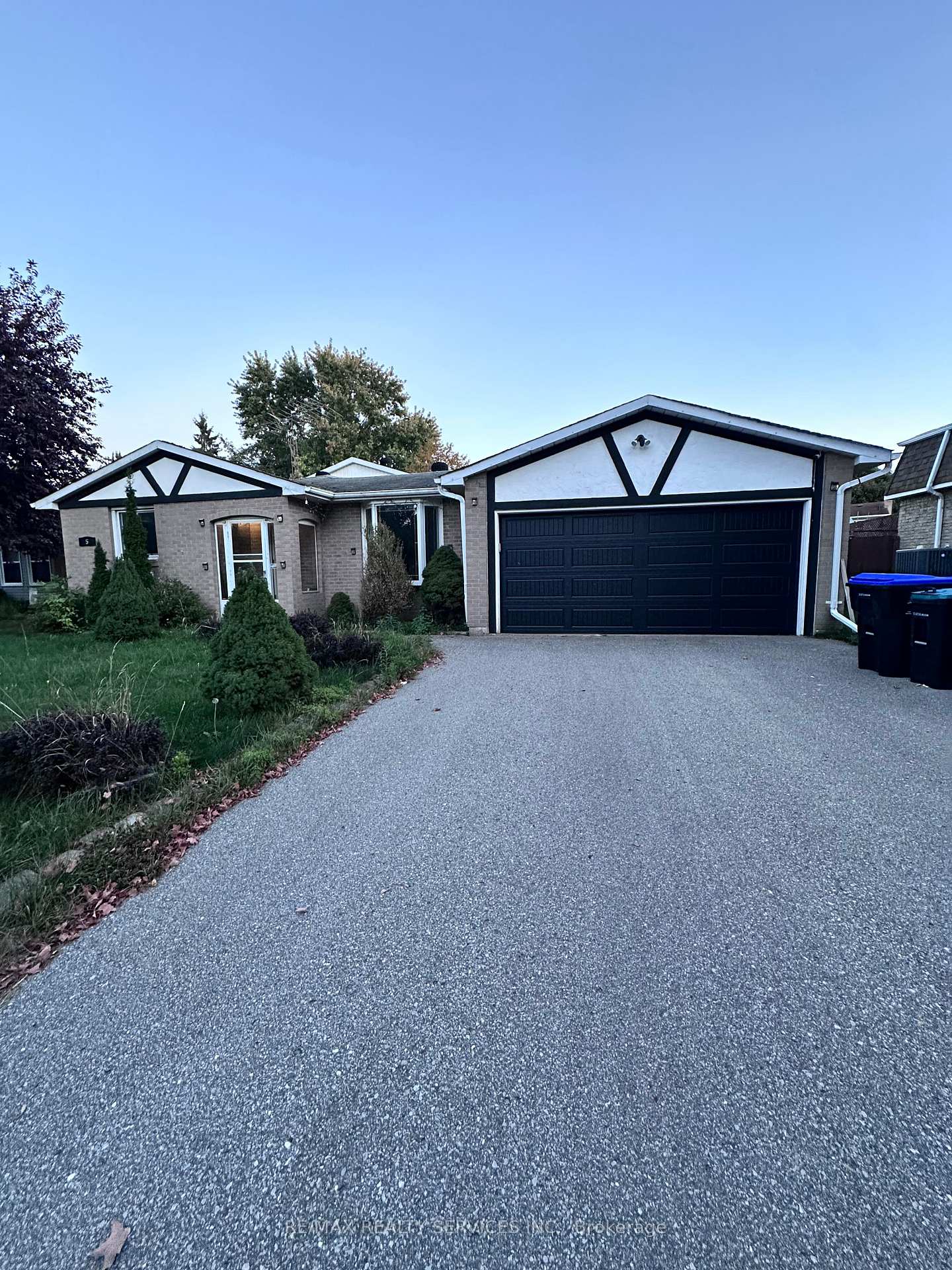 Front of 5 Hammond Crescent