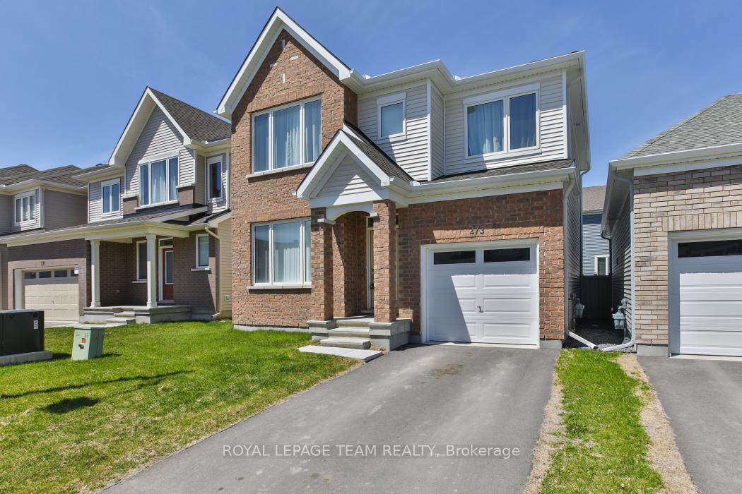 Photo 2 of 273 Argonaut Circle, Ottawa, Chapel Hill South - Orleans Village — HOMEH