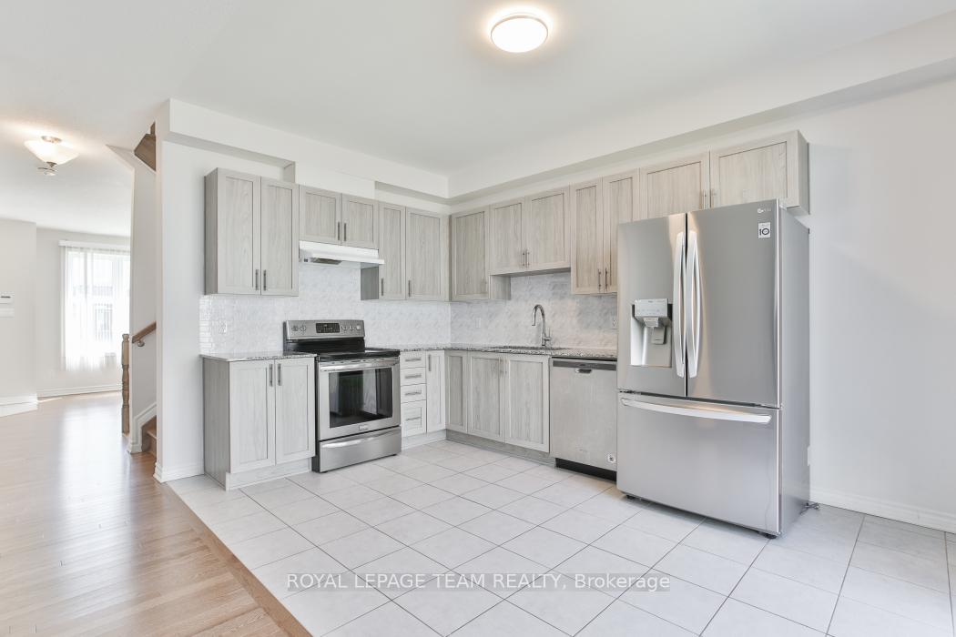 Photo 8 of 273 Argonaut Circle, Ottawa, Chapel Hill South - Orleans Village — HOMEH