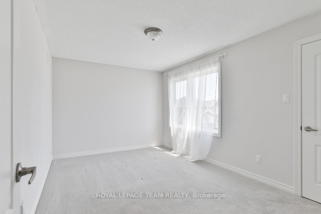 Photo 19 of 273 Argonaut Circle, Ottawa, Chapel Hill South - Orleans Village — HOMEH