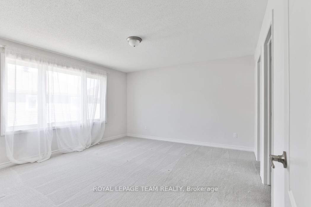 Photo 21 of 273 Argonaut Circle, Ottawa, Chapel Hill South - Orleans Village — HOMEH