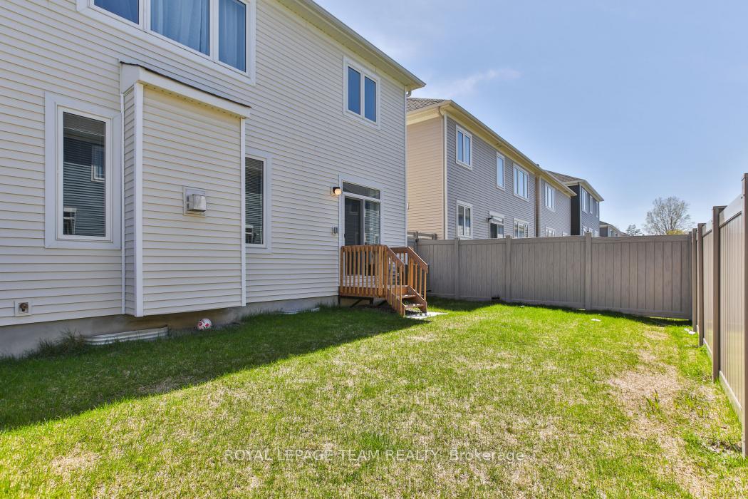 Photo 32 of 273 Argonaut Circle, Ottawa, Chapel Hill South - Orleans Village — HOMEH