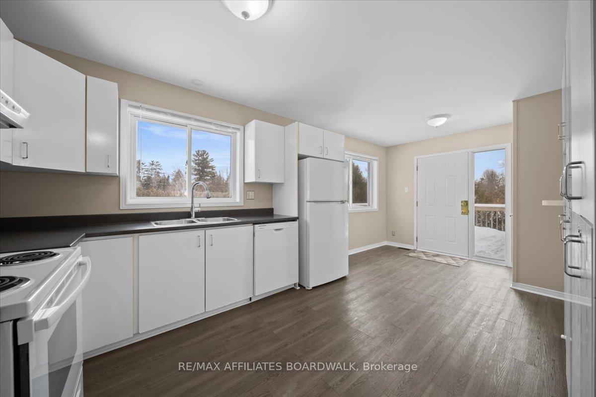 Photo 5 of 3360 Wilhaven Drive, Ottawa, Cumberland West — HOMEH