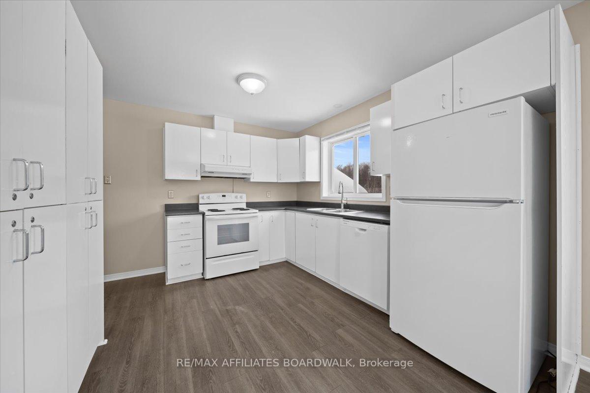Photo 6 of 3360 Wilhaven Drive, Ottawa, Cumberland West — HOMEH