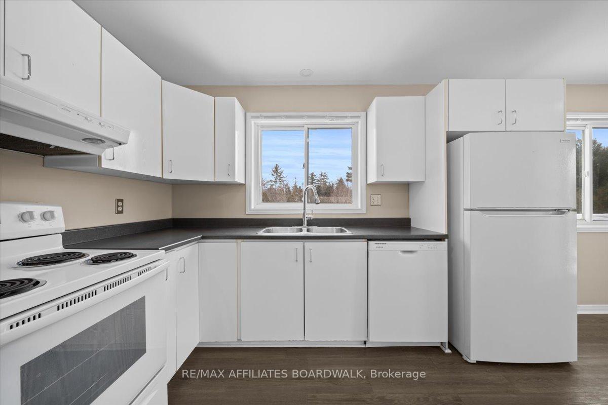 Photo 7 of 3360 Wilhaven Drive, Ottawa, Cumberland West — HOMEH