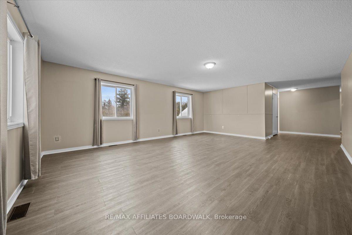 Photo 13 of 3360 Wilhaven Drive, Ottawa, Cumberland West — HOMEH
